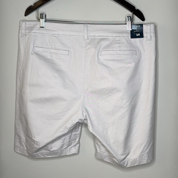 J. Crew Factory 9" Frankie Bermuda Chino Short in Oyster Grey Size 14 NWT - Picture 4 of 6